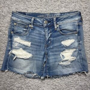 American Eagle Shorts Womens 6 Midi Stretch Distressed Low Rise Crochet Pockets